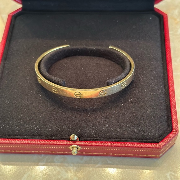 Cartier cuff LOVE bracelet yellow gold size 18 - Picture 7 of 12